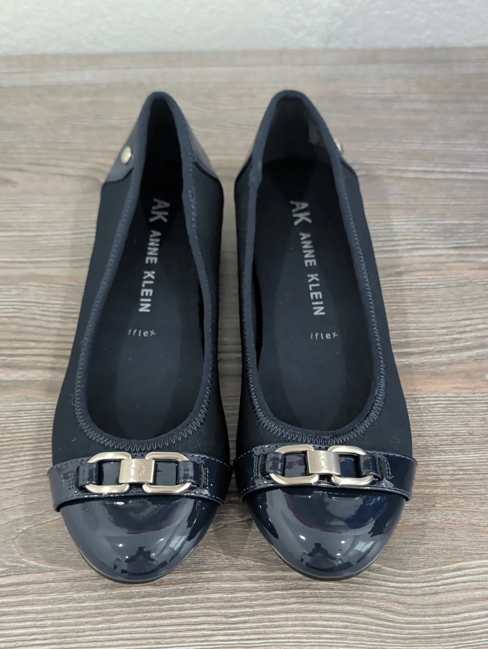 New AK Anne Klein iFlex AURORA Navy Blue Toe Cap Horsebit Ballet Flats Shoes 7.5